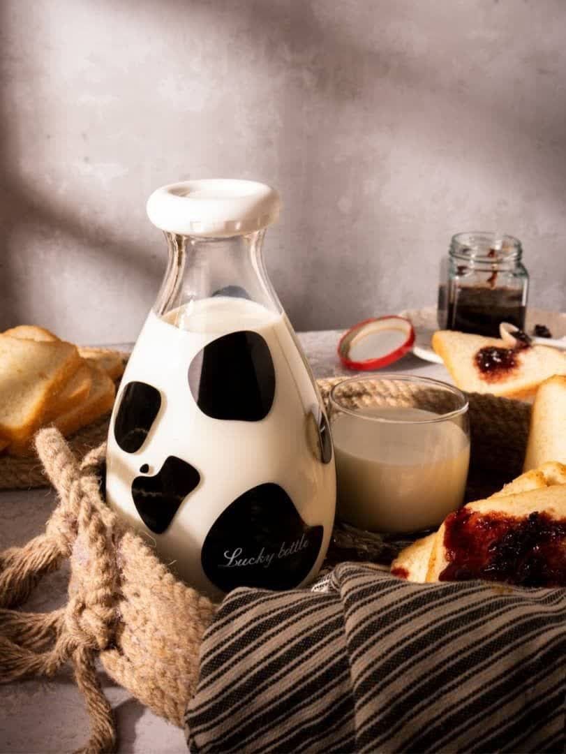 بطری شیر لاکی
